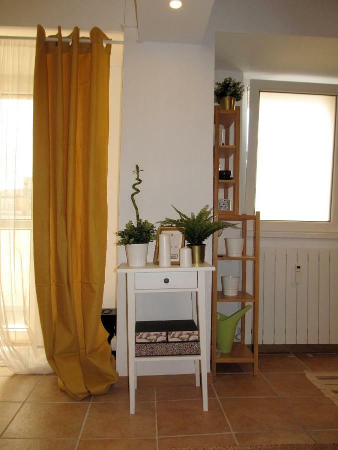My Little Studio Bucareste Exterior foto